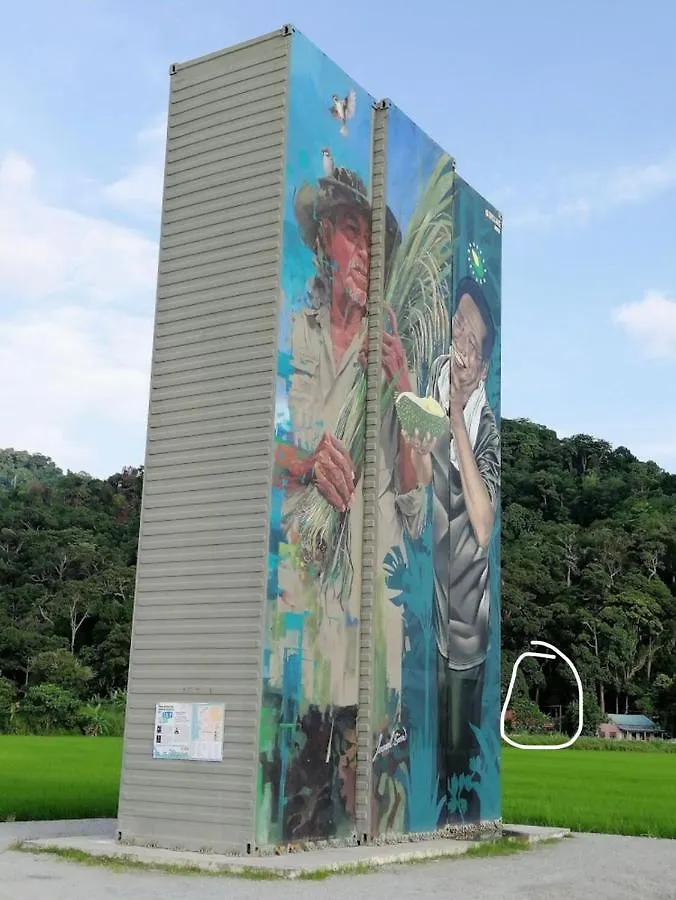 Homestay D'Art Container Balik Pulau 0*,  Malajsie