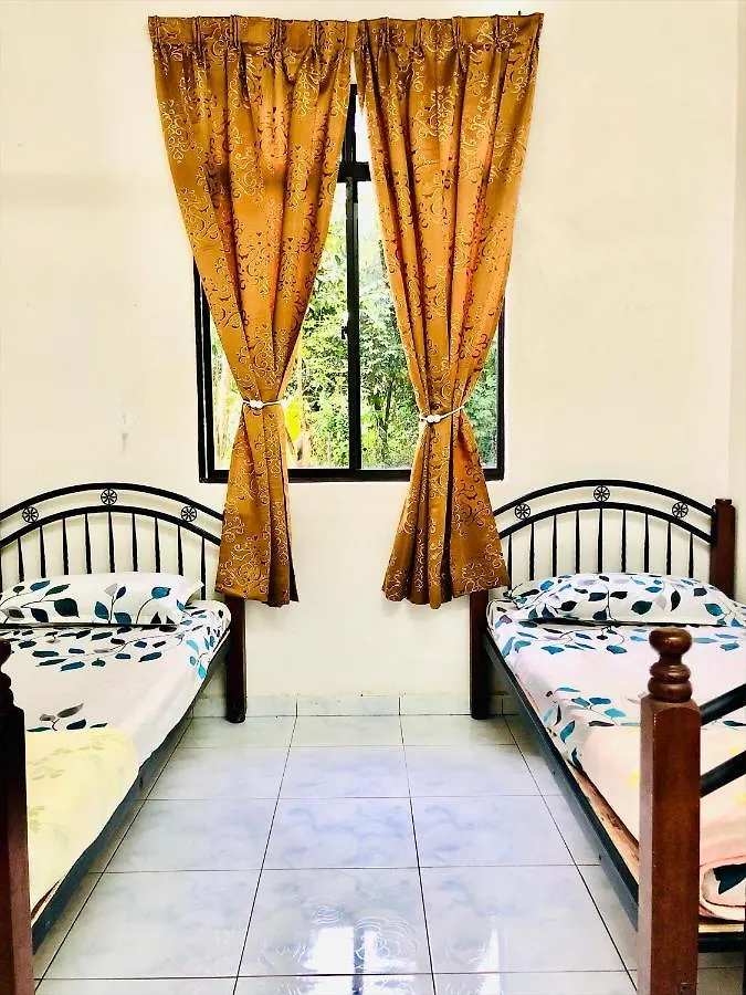 Holiday home Homestay D'Art Container Balik Pulau Malaysia